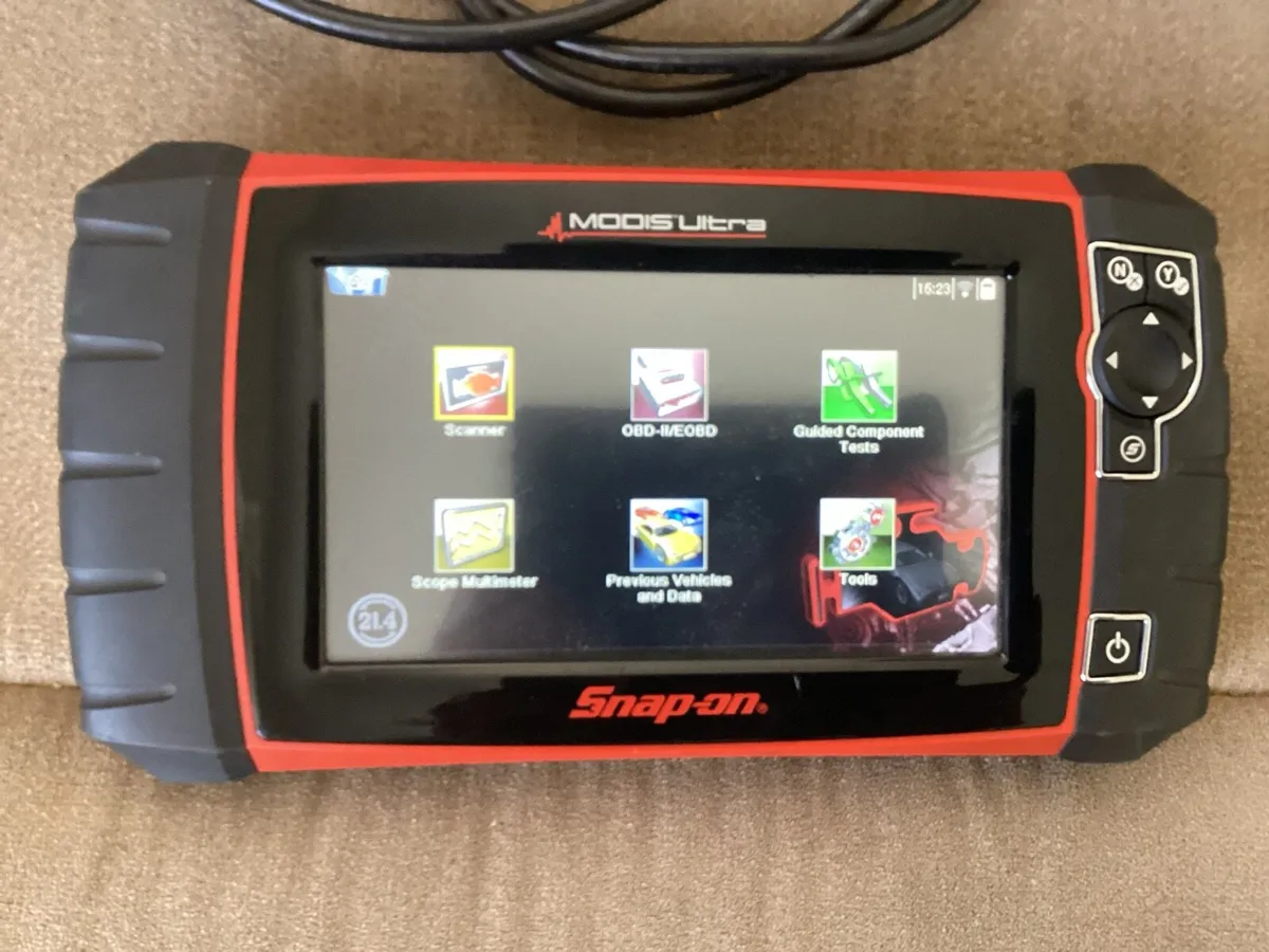 Snap on code reader - Image 1
