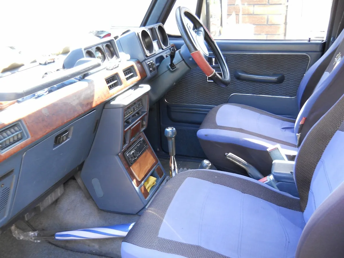 Mitsubishi Pajero 1990 - Image 3