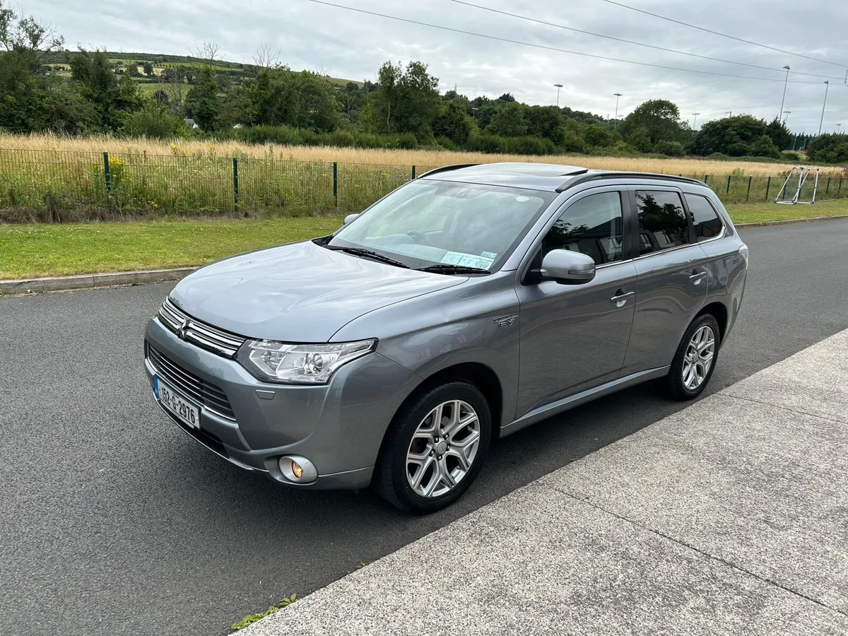 152 MITSUBISHI OUTLANDER INTENSE+ €9,950 - Image 3