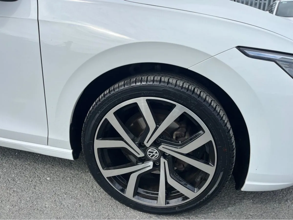 Volkswagen Golf 1.0 TSI 90hp 5DR - Image 3