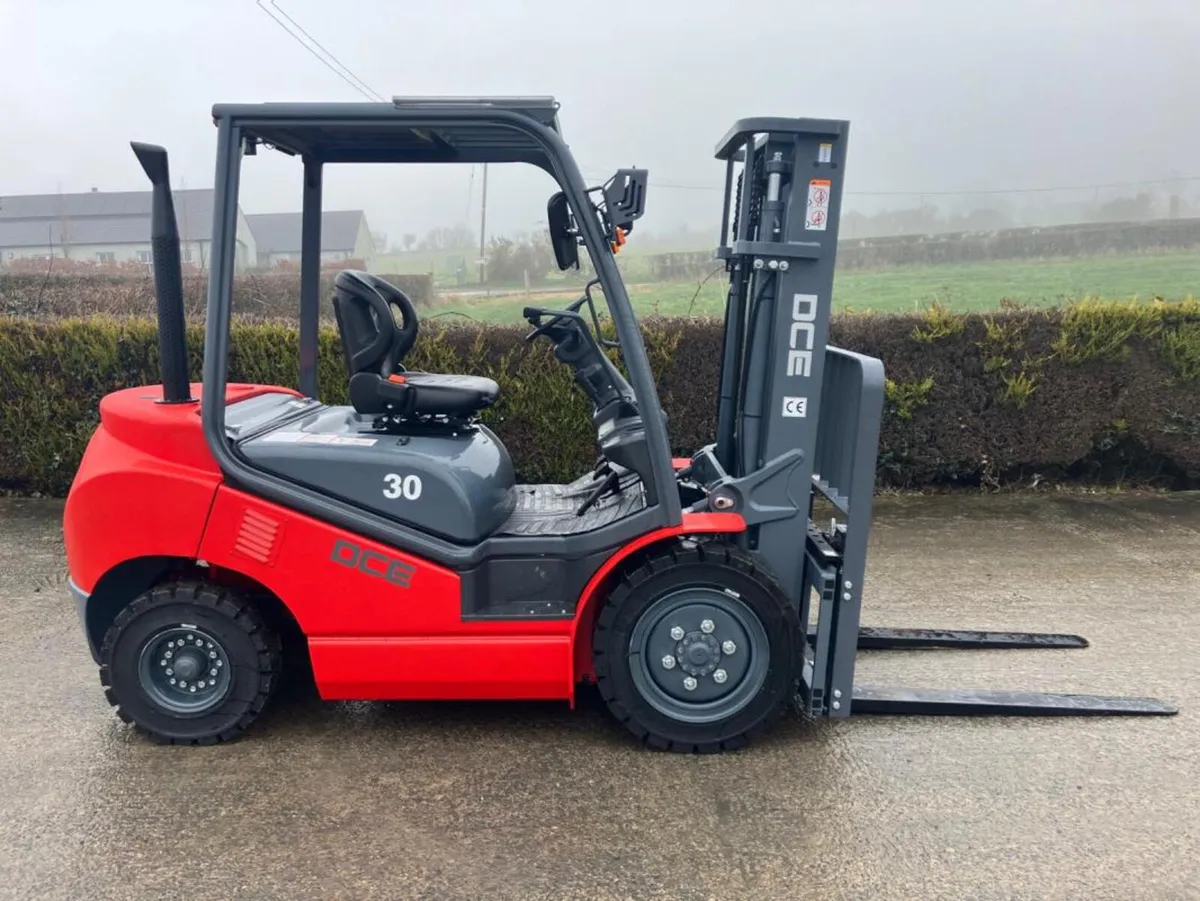 New 3 Ton Diesel Forklift **Online Auction** - Image 3