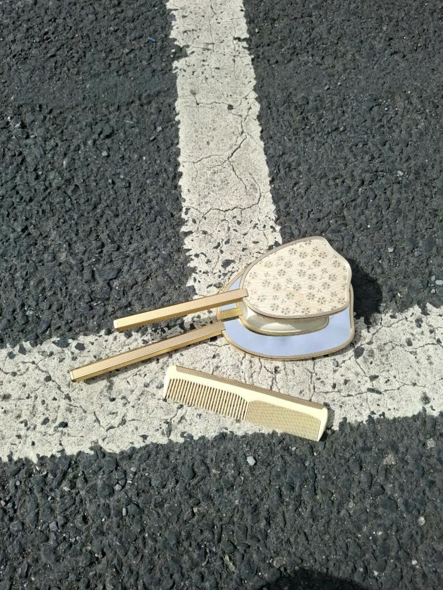 Vintage brush set - Image 1