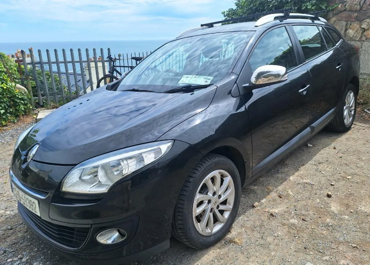 RENAULT MEGANE ESTATE. NEW No- Advisory NCT. €3000 - Image 4