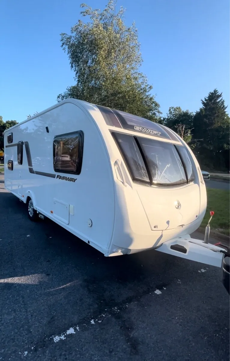 Swift Fairway Fixed bunks - Image 1