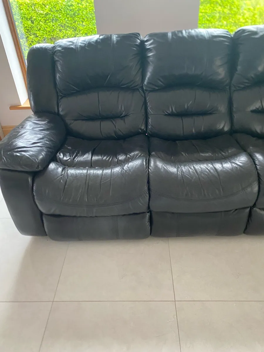 Couch - Image 3