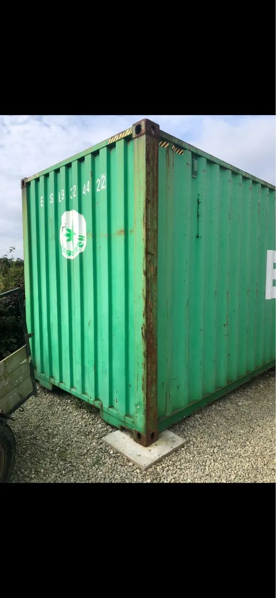 40ft  shipping container - Image 1