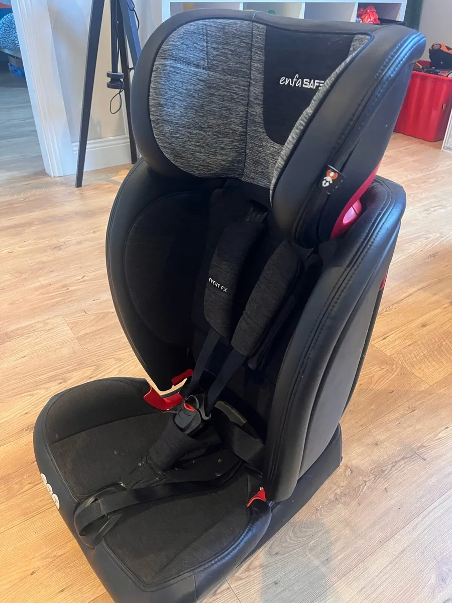 Car seat - Image 1