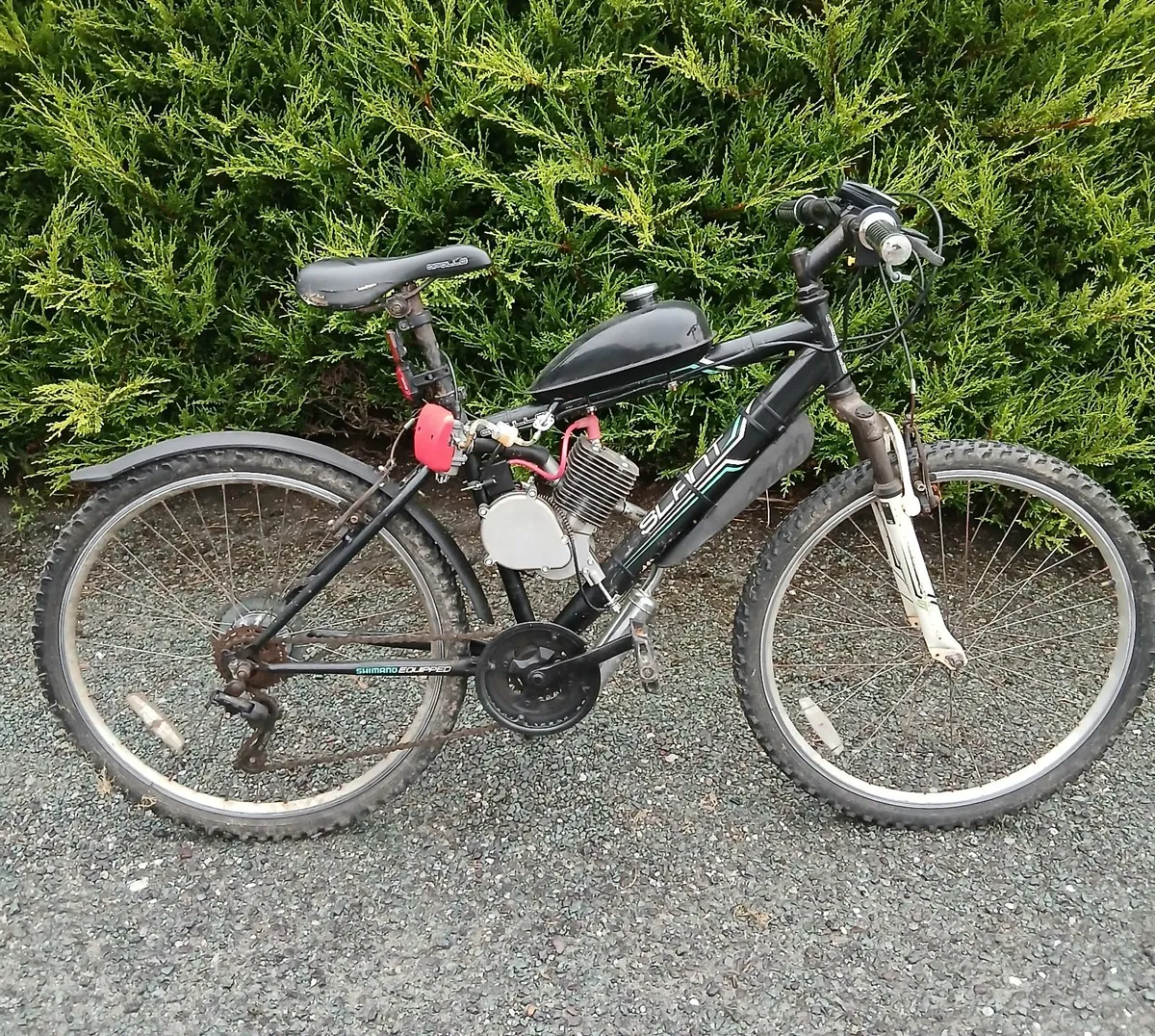Bicycle with engine - Image 1