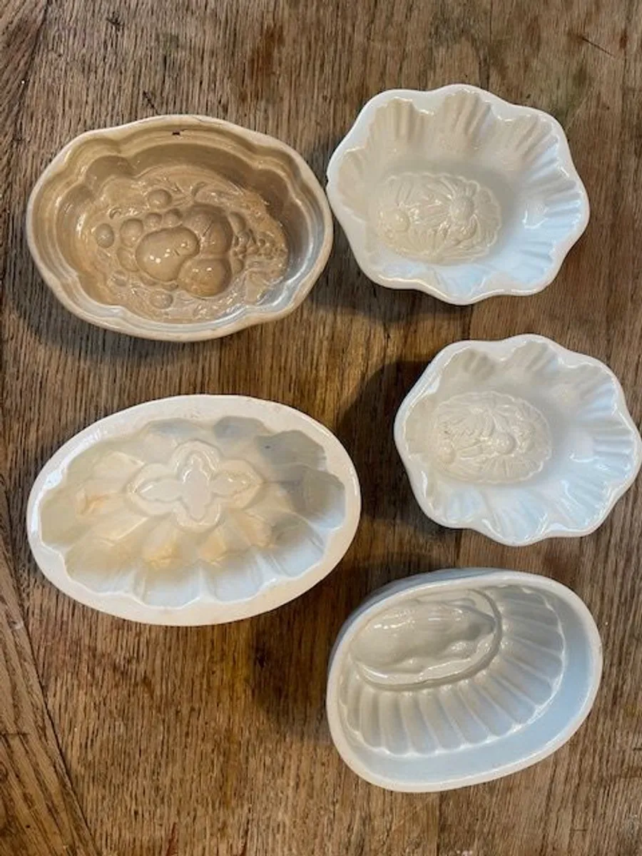 Antique Jelly Moulds - Image 4