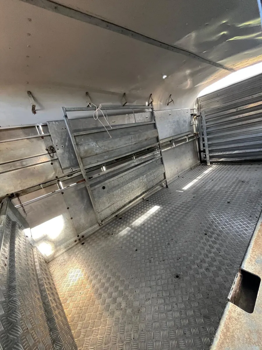14ft nugent cattle trailer for sale - Image 3
