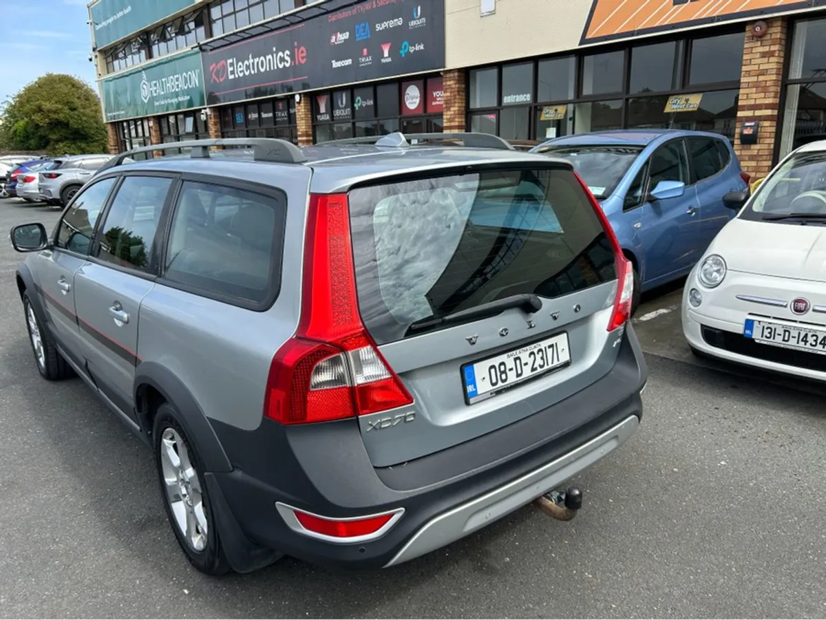 Volvo XC70 Automatic///d5 Awdrive//original Irish - Image 2