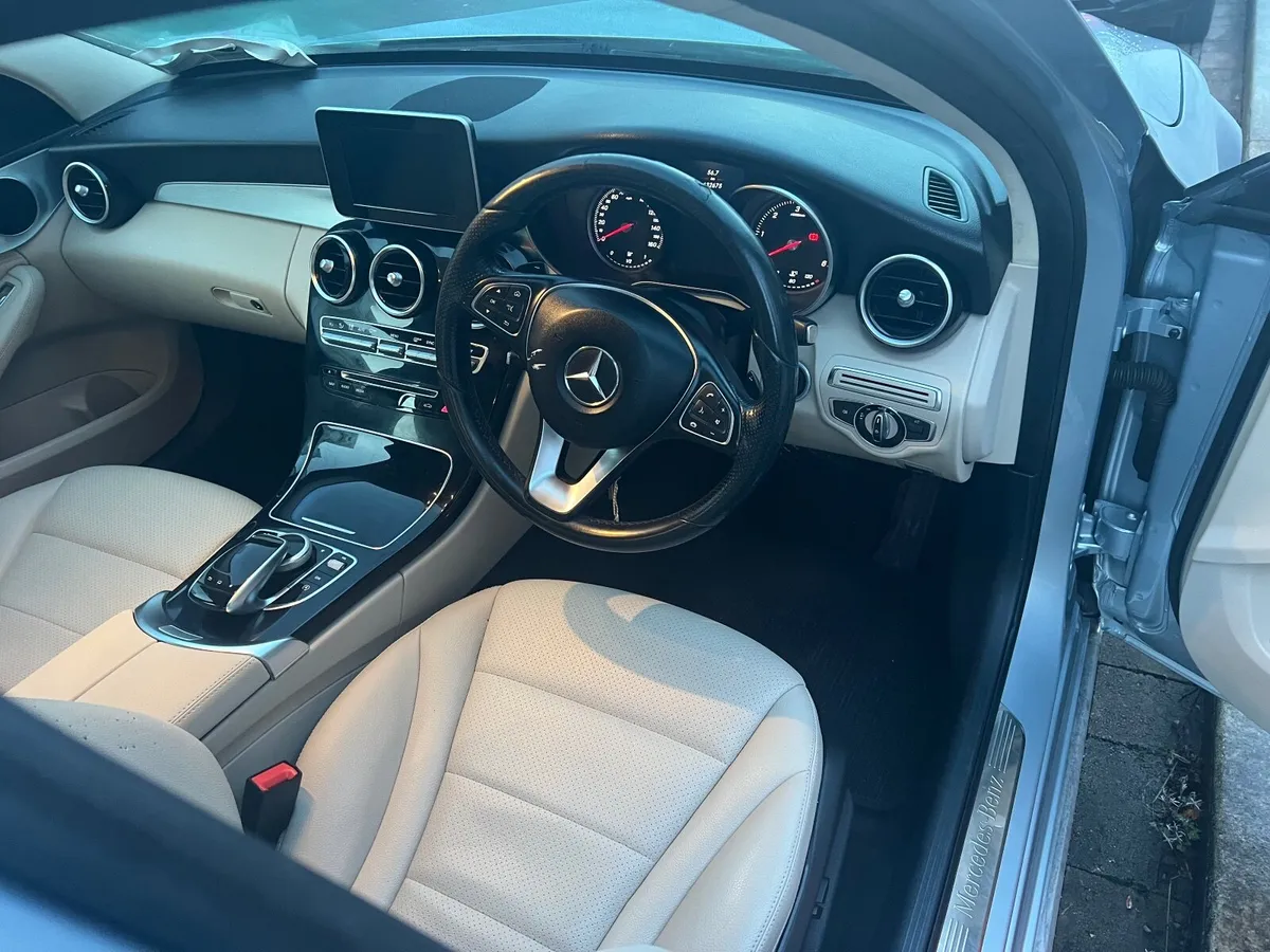 Mercedes-Benz C-Class 2014 - Image 3