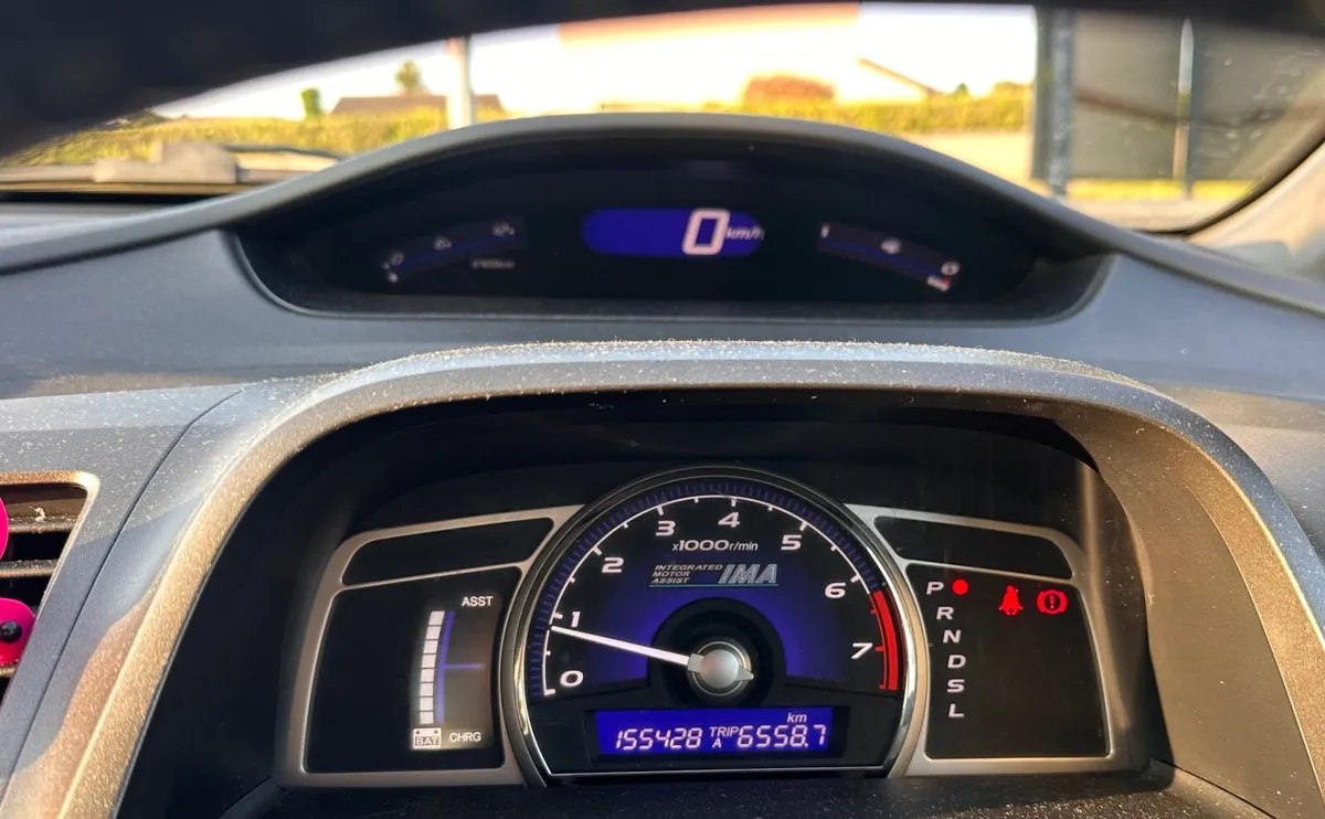 Honda Civic 2008 - Image 2