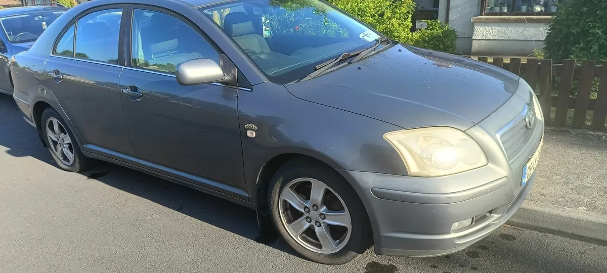 Toyota Avensis 2005 - Image 2