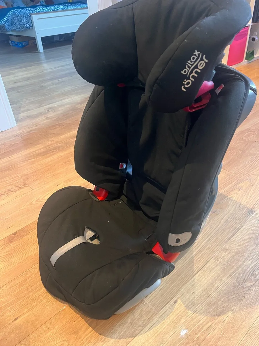 Car seat - Image 1