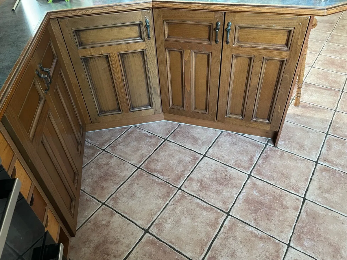 Kitchen - Image 4