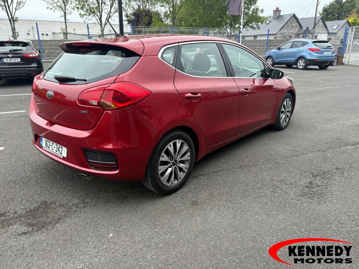 Kia Ceed Cee d 1.6 EX Diesel 5DR - Image 2