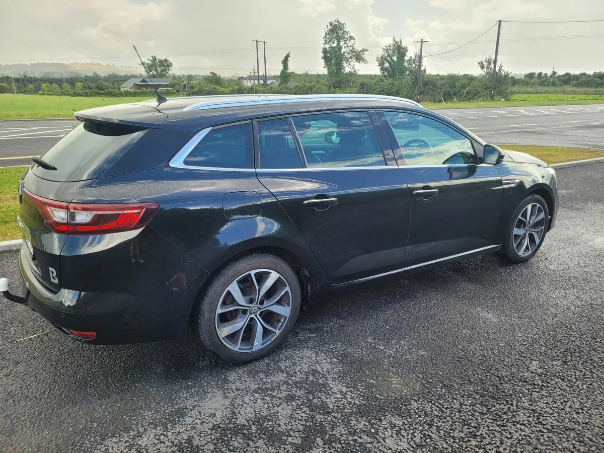 Renault Megane 2017 - Image 2