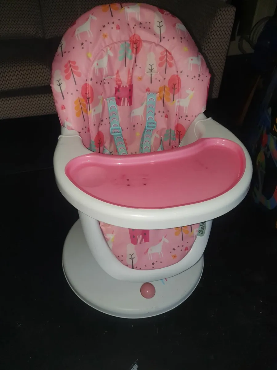 High chair - Image 1