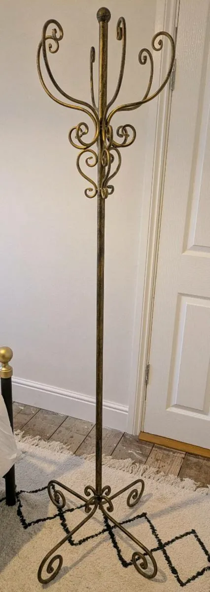 Full length mirror , lamps and coat stand - Image 3