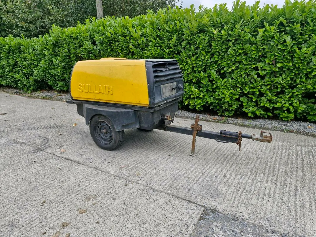 Sullair 110 cfm towable compressor. - Image 2