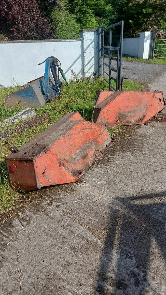 Zetor 6911 cab & mudguards - Image 3
