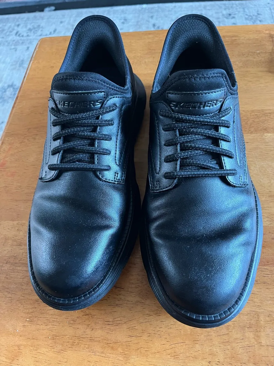 Skechers. Slip In. Mens Shoes. Size - 9. - Image 1