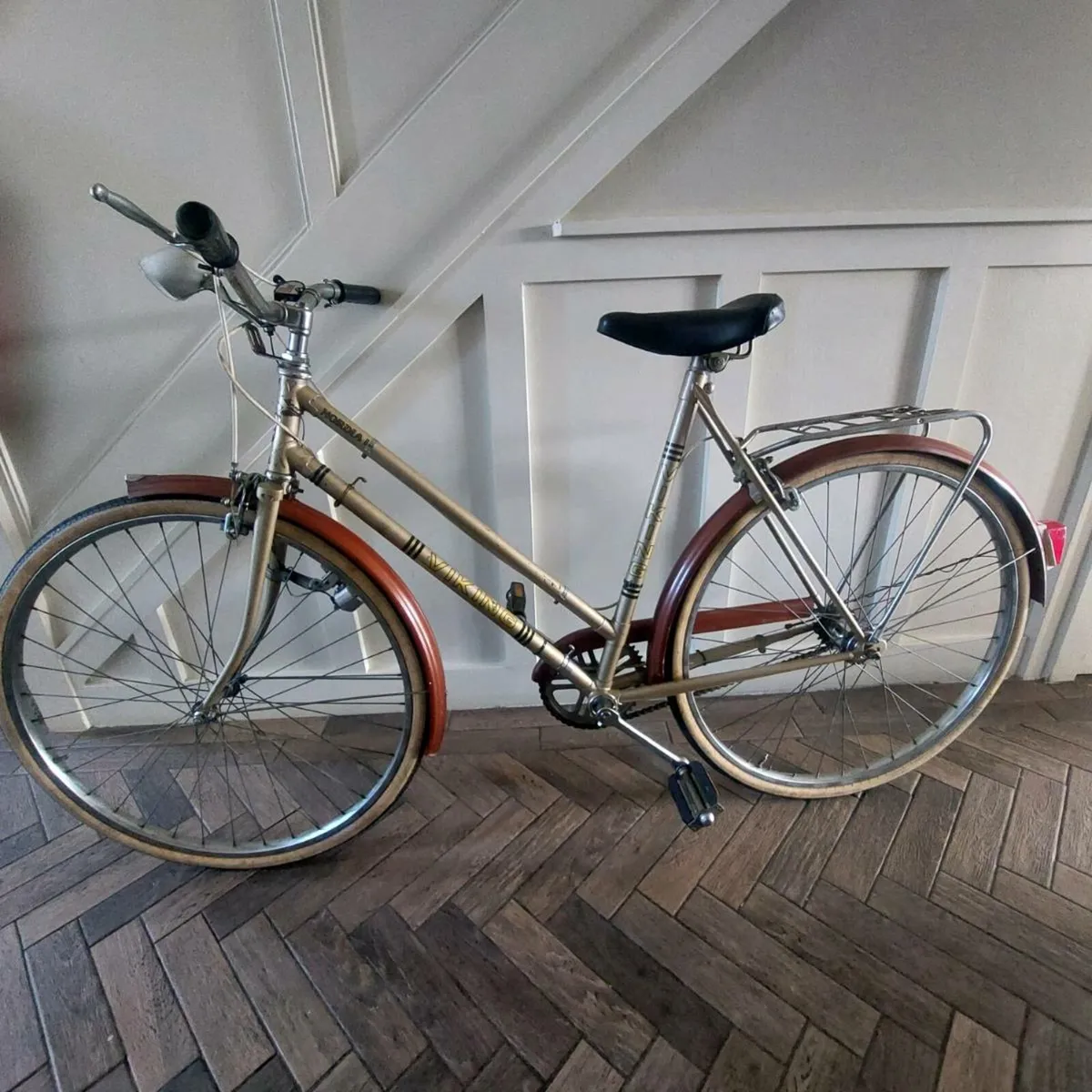 Vintage bicycle - Image 2