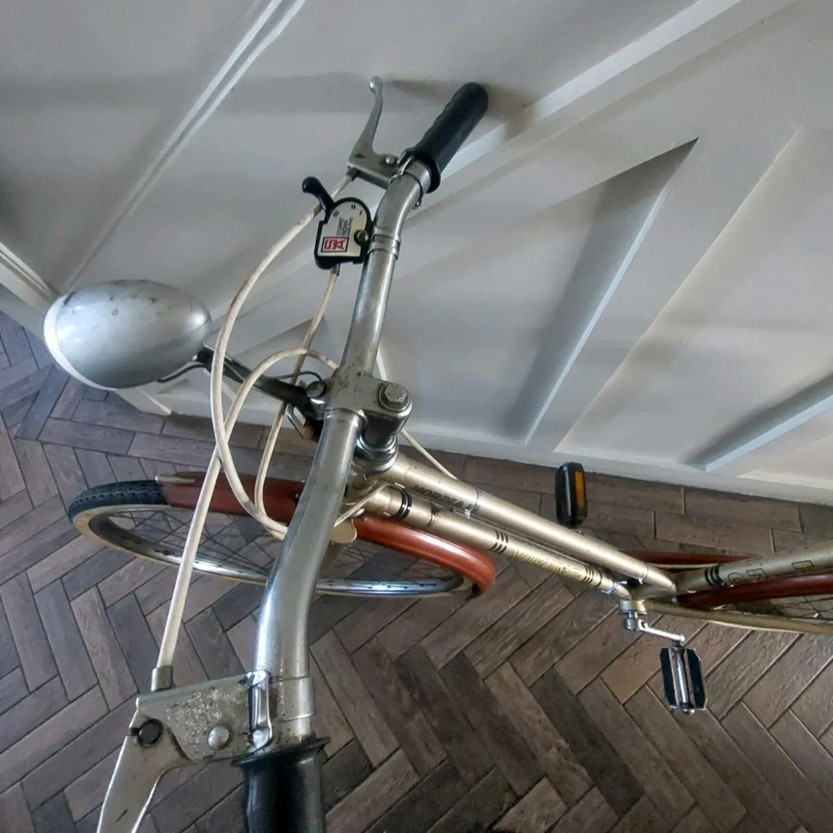 Vintage bicycle - Image 4