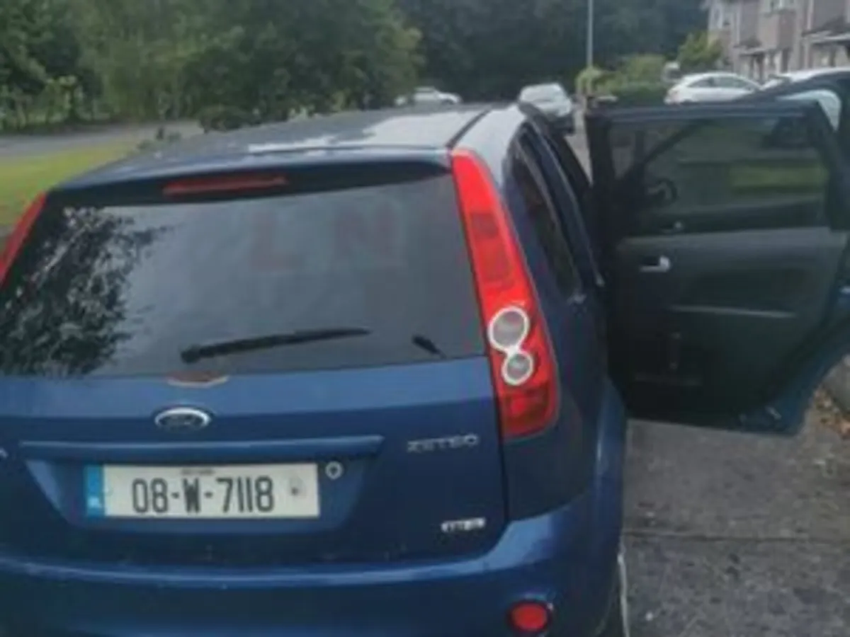 Ford Fiesta 2008 - Image 4
