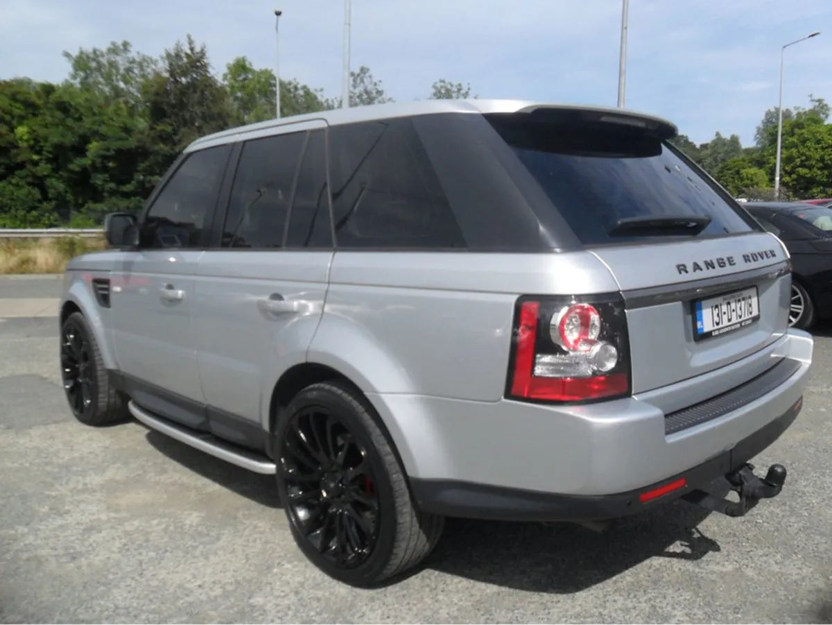 Land Rover Range Rover 3.0 V6 Diesel SE 4DR Auto - Image 4