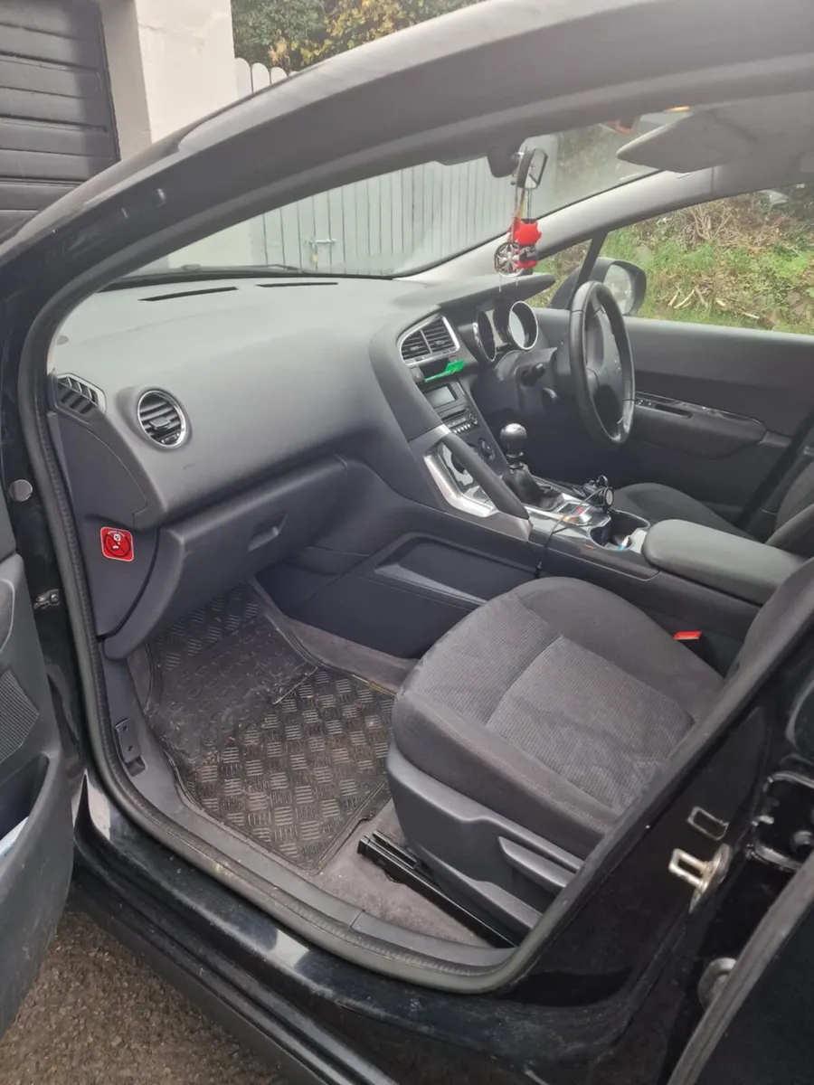 Peugeot 3008 - Image 2