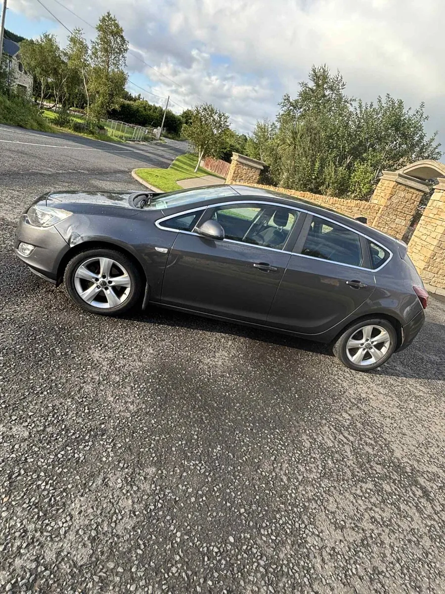 Vauxhall Astra SRI - Image 3