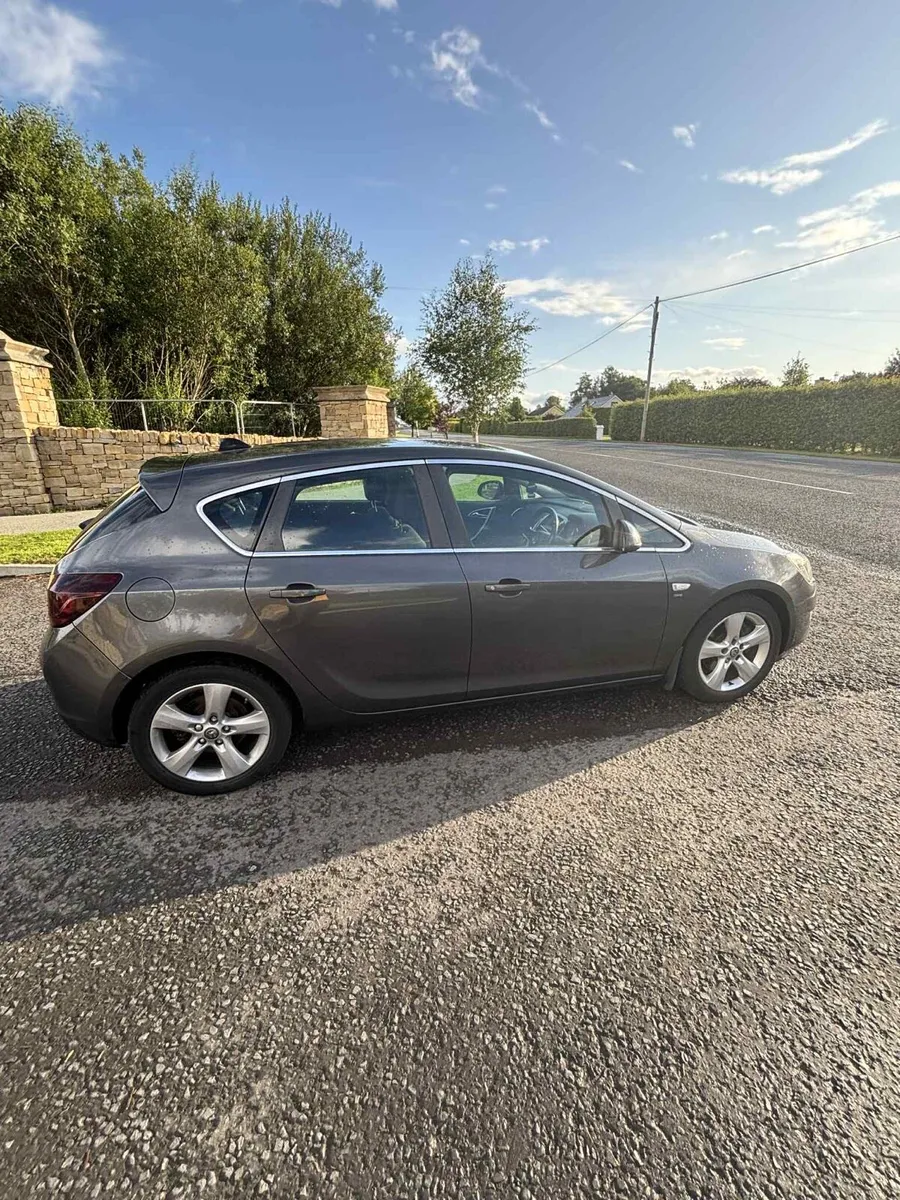 Vauxhall Astra SRI - Image 4
