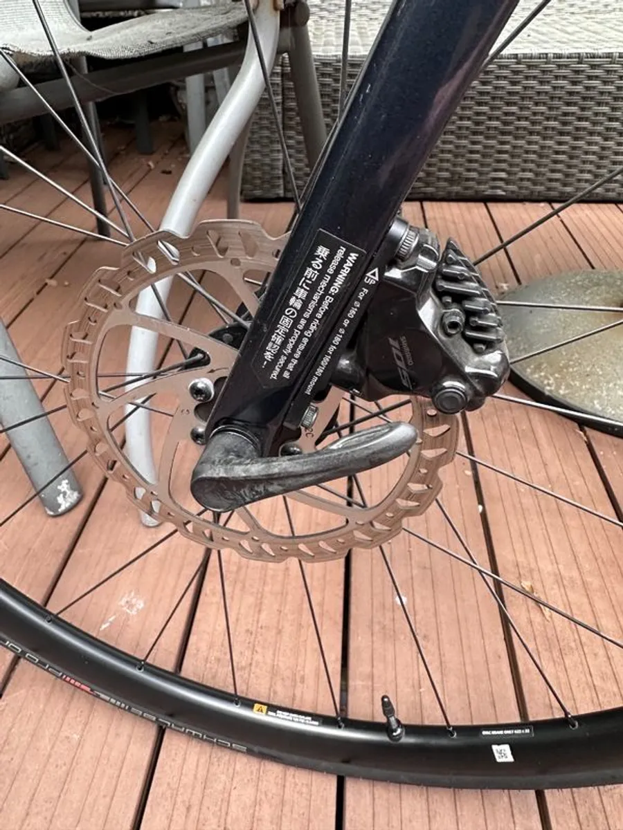 Giant TCR Carbon Road bike 2023 Size S - Image 2