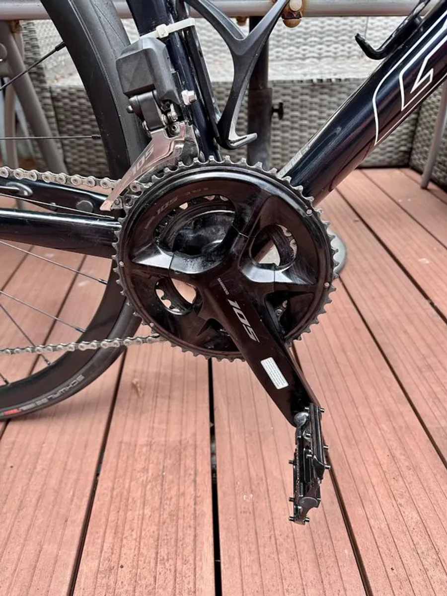 Giant TCR Carbon Road bike 2023 Size S - Image 3