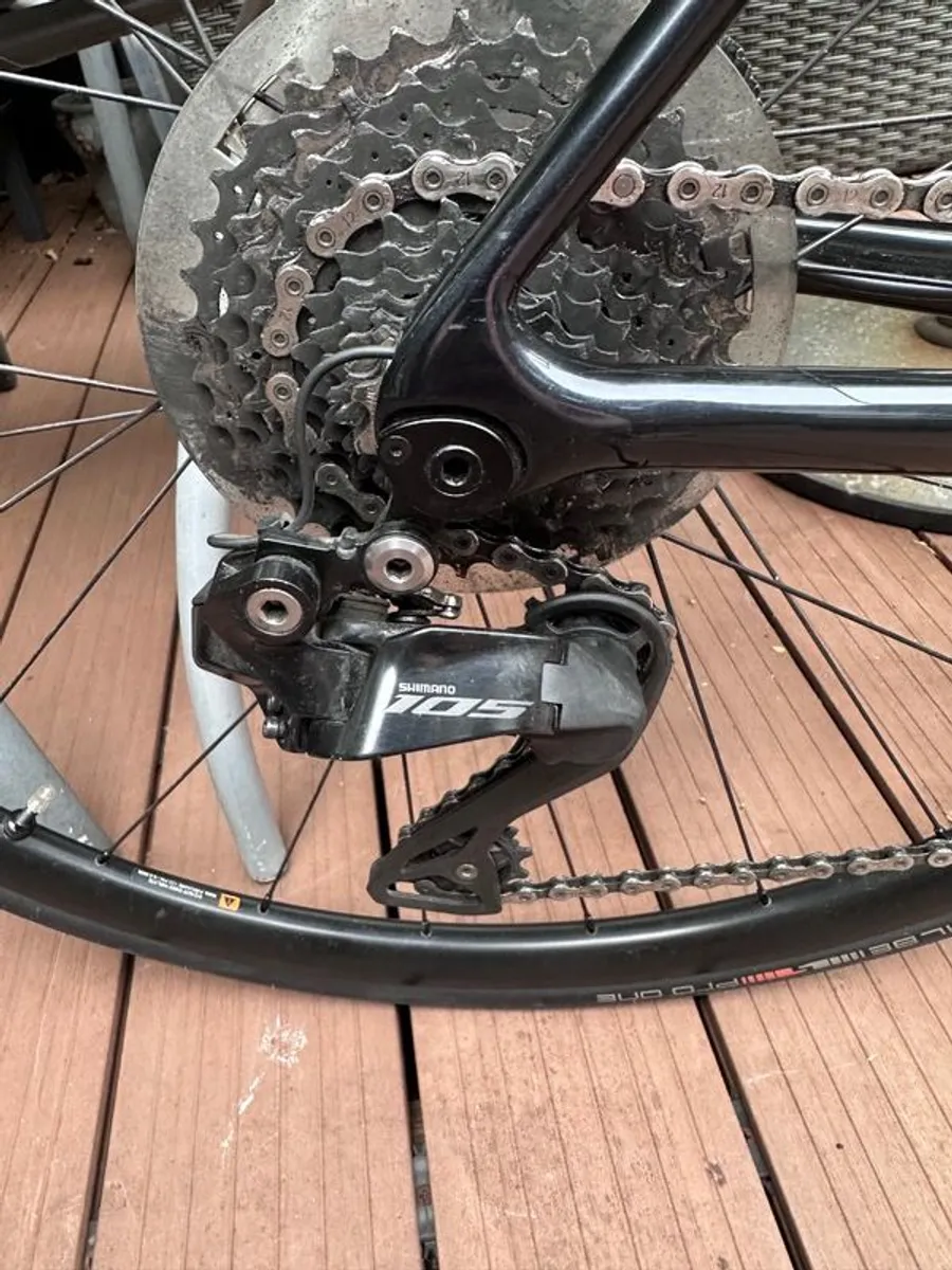 Giant TCR Carbon Road bike 2023 Size S - Image 4