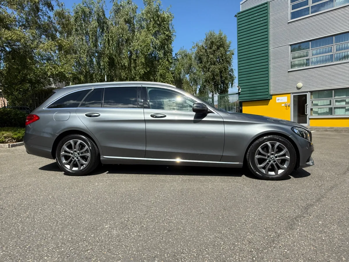 Mercedes-Benz C220D Avantgarde Touring - Image 3