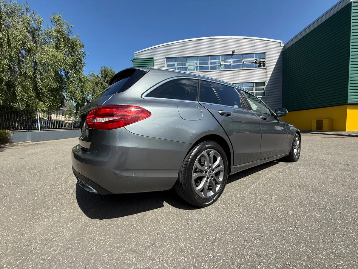 Mercedes-Benz C220D Avantgarde Touring - Image 4