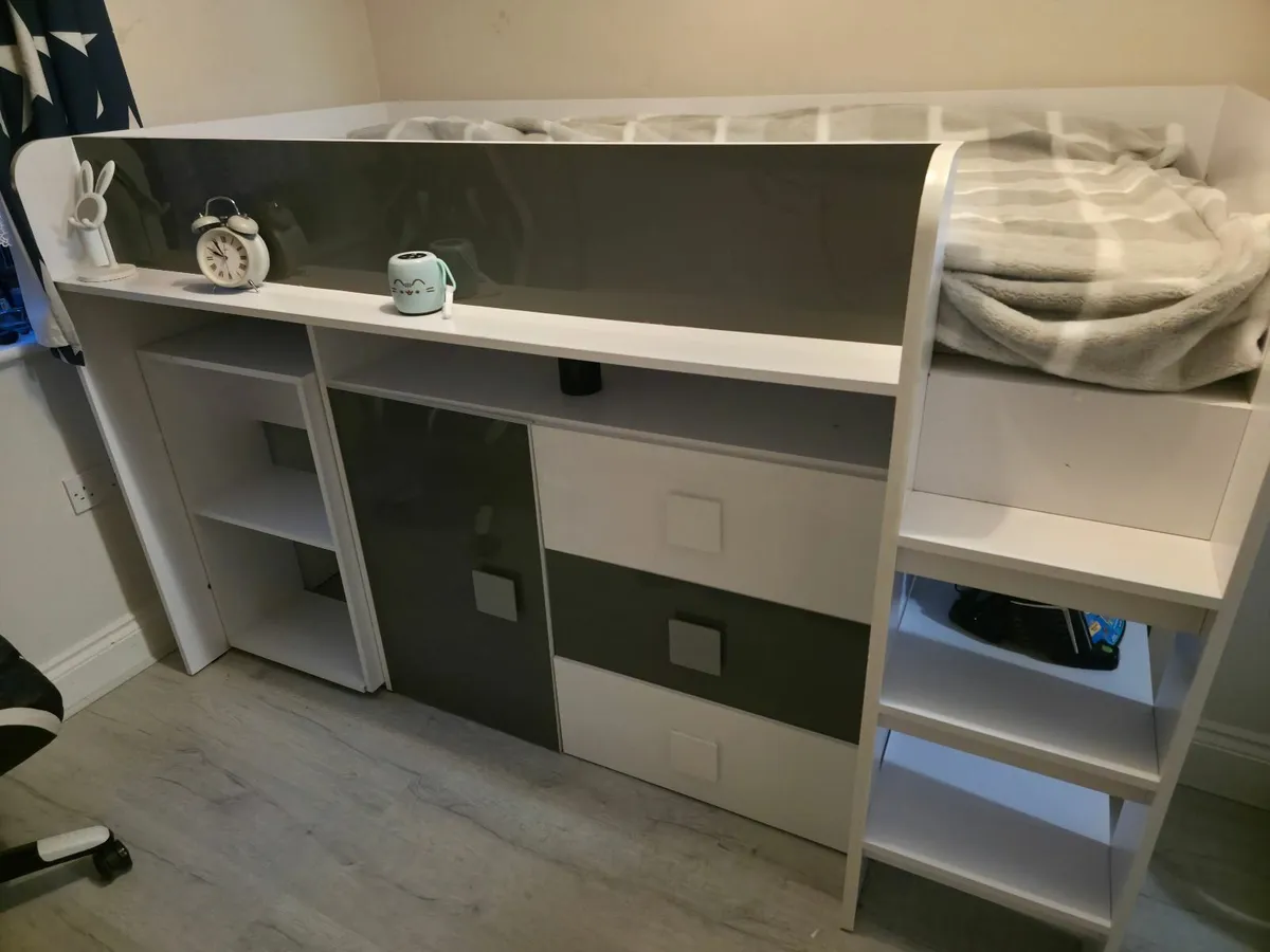 Child Bed with drawers & desk - Image 3