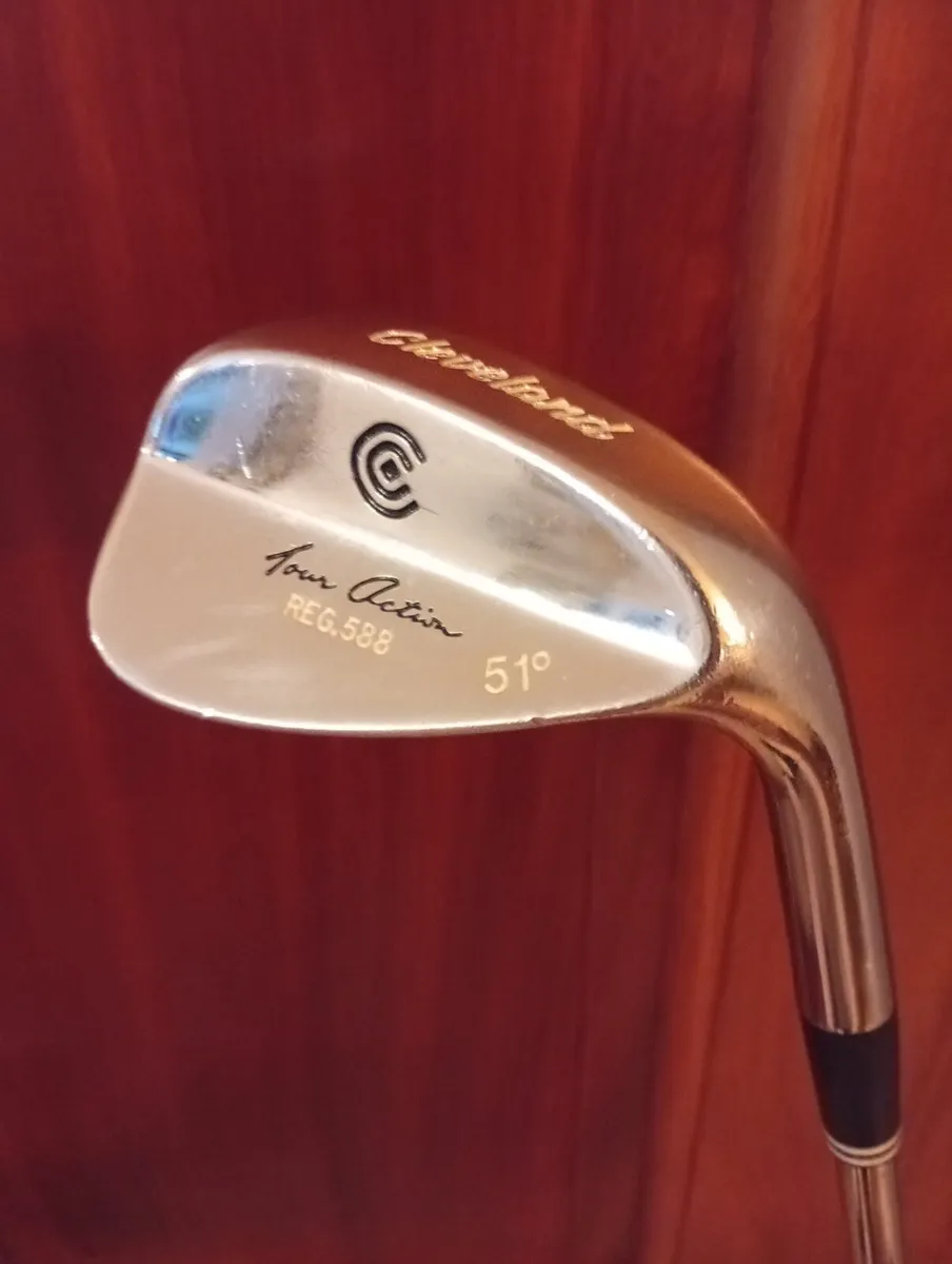 Cleveland Tour Action 51 degree Wedge Rare As New - Image 1