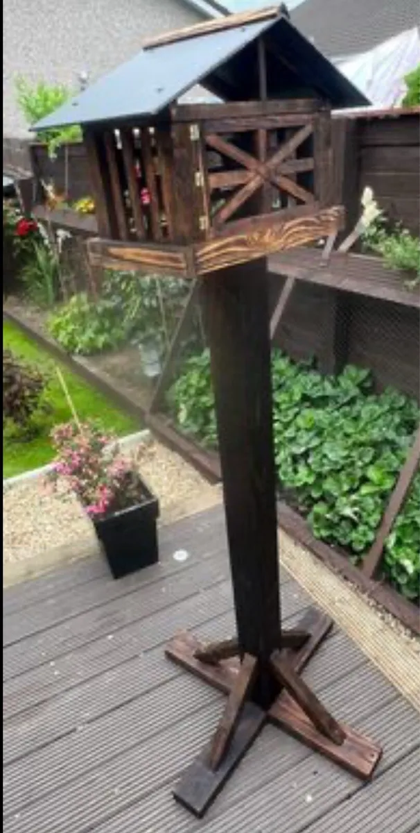 Handmade Birdtable - Image 2