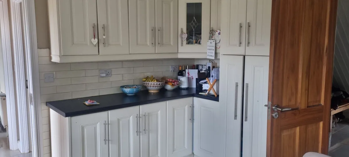 Kitchen cabinets - Image 4
