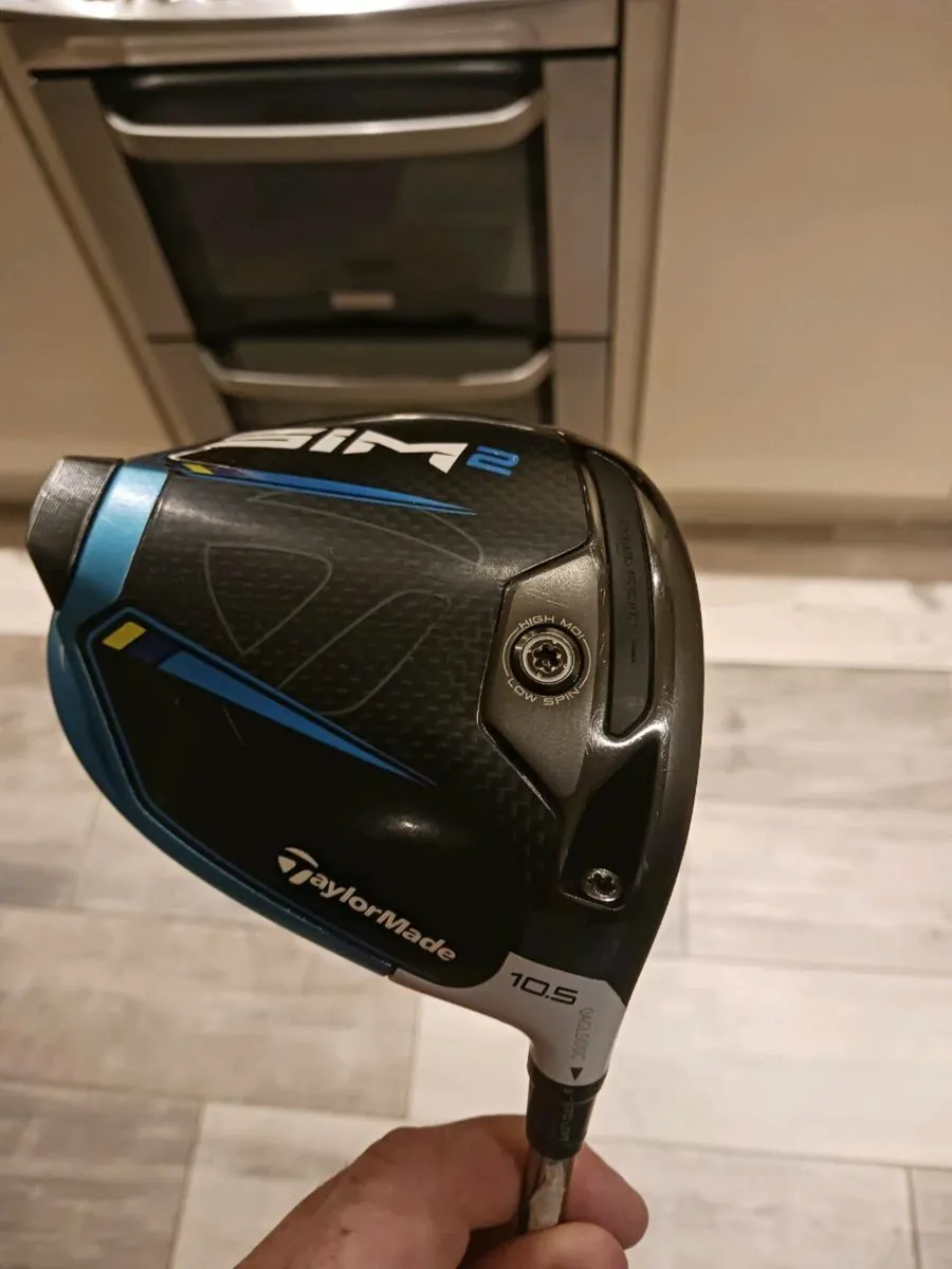 TAYLOR MADE SIM 2 TPUR ISSUE DRIVER - Image 1