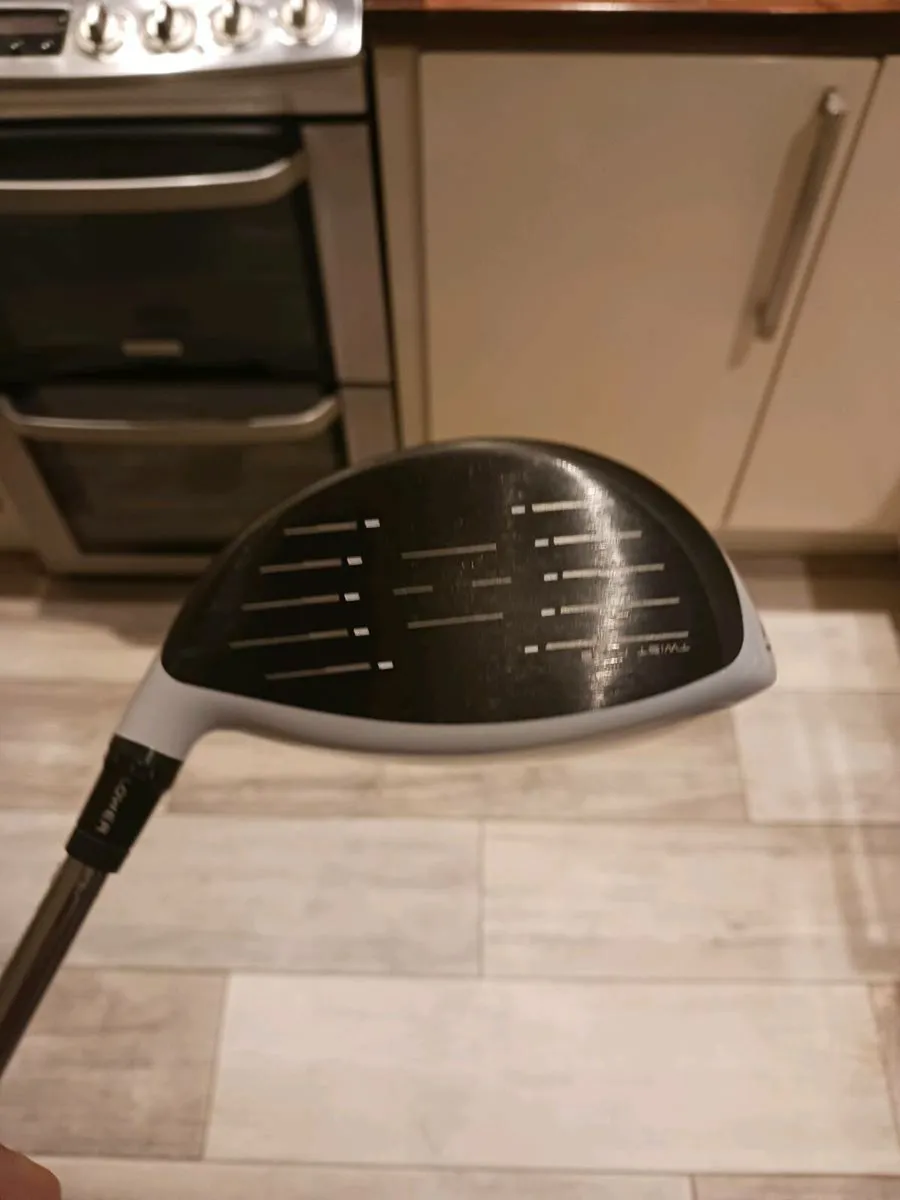 TAYLOR MADE SIM 2 TPUR ISSUE DRIVER - Image 3