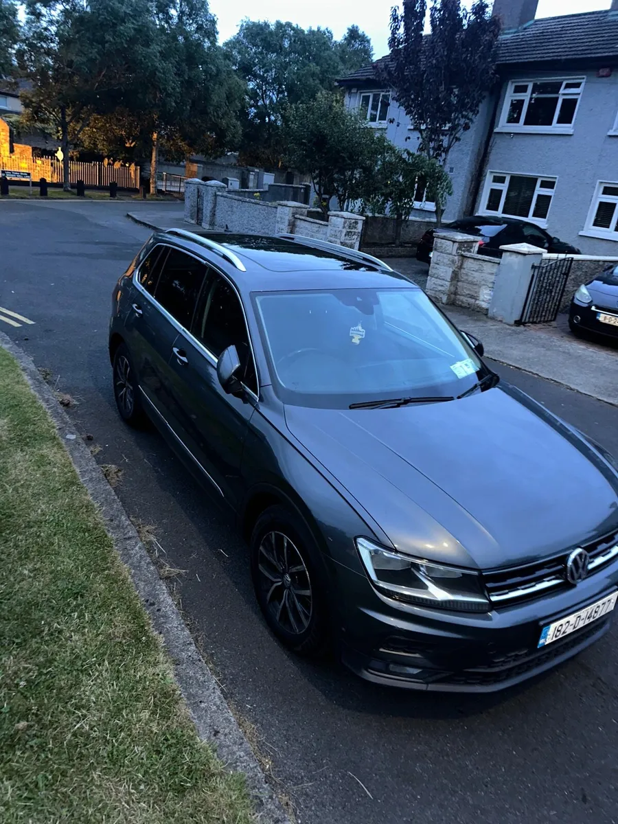 Volkswagen Tiguan 2018 - Image 2