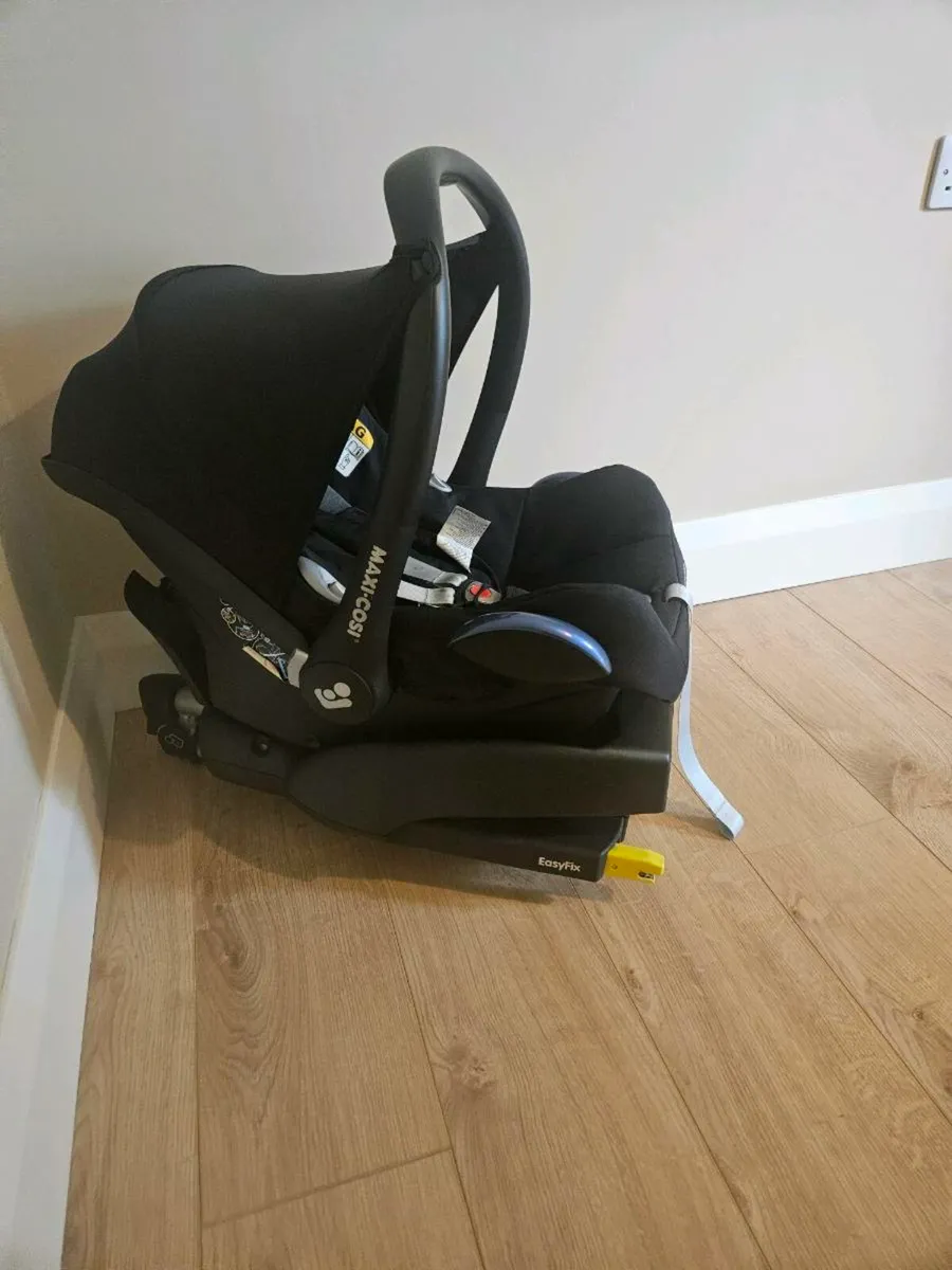 Maxi-Cosi Car Seat - Image 2