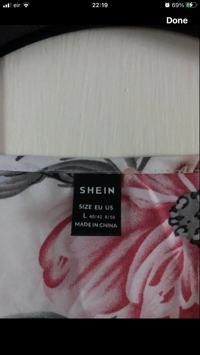 Ladies stunning top size L €3 - Image 3
