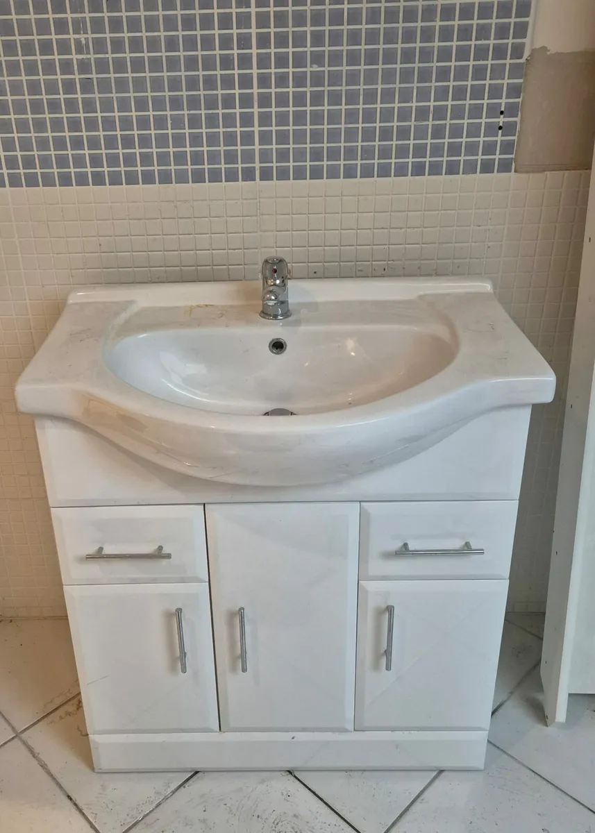 Vanity unit