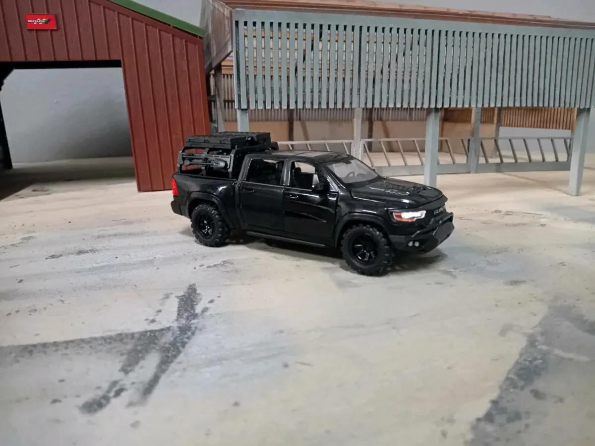 1:32 farm jeep - Image 2